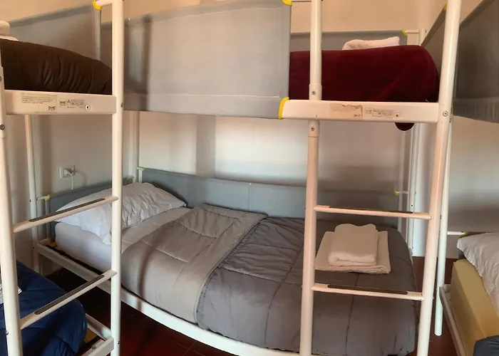 Short Stop Room